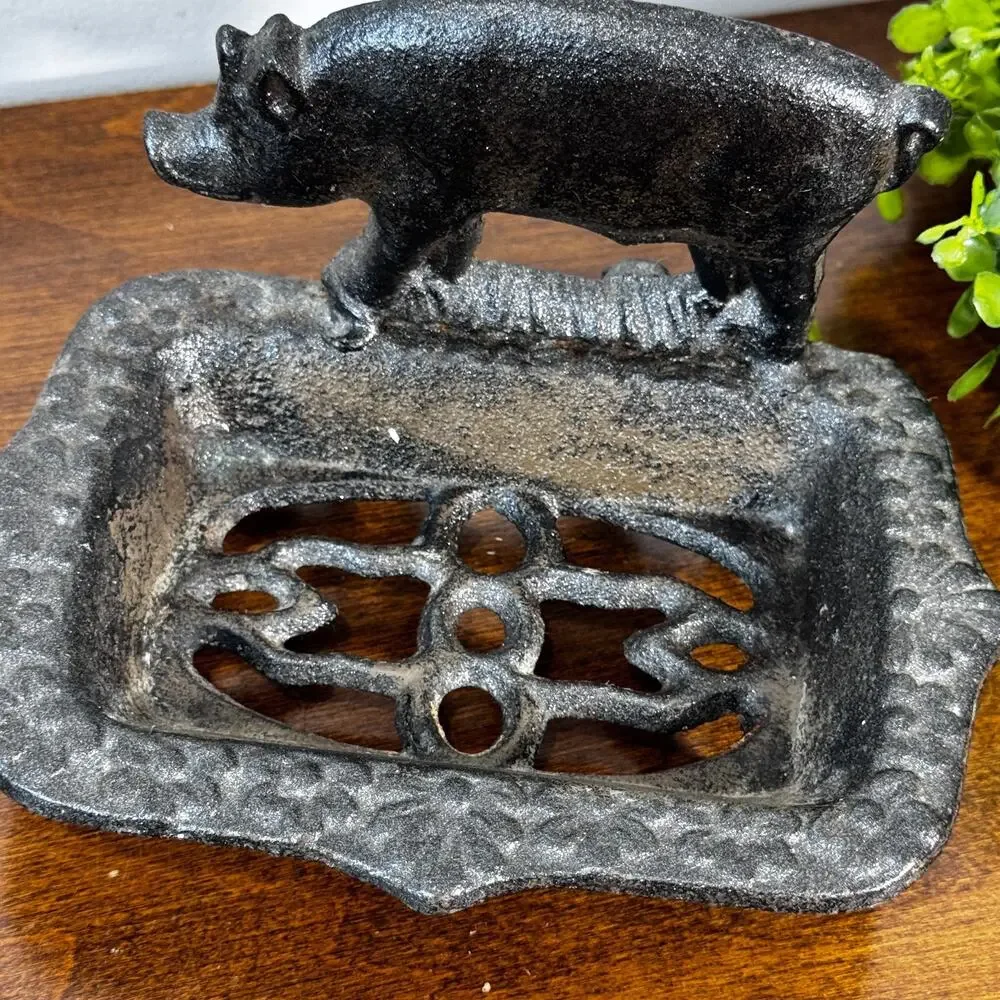 Vintage Cast Iron Pig Soap Dish Holder Rustic Farmhouse Decor